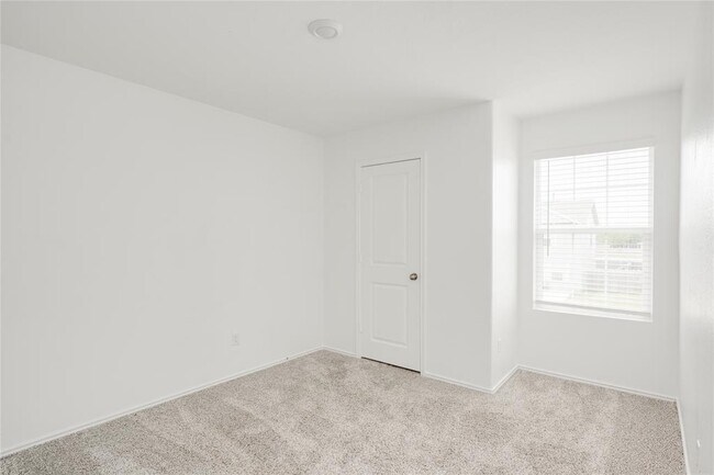 Building Photo - 13520 Knights Br Dr