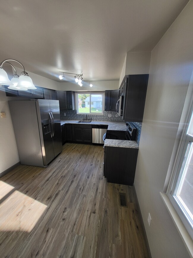 Building Photo - 17 Wheatridge Dr