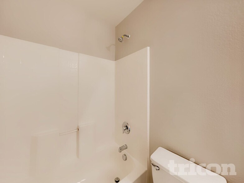 Building Photo - 209 Brahma Way