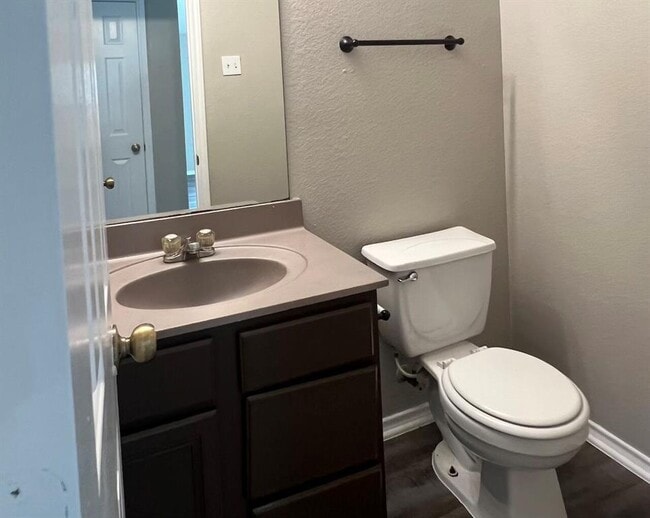 Building Photo - 13120 Dearbonne Dr