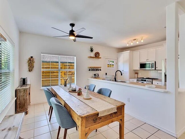 Building Photo - 7308 Meador Ave