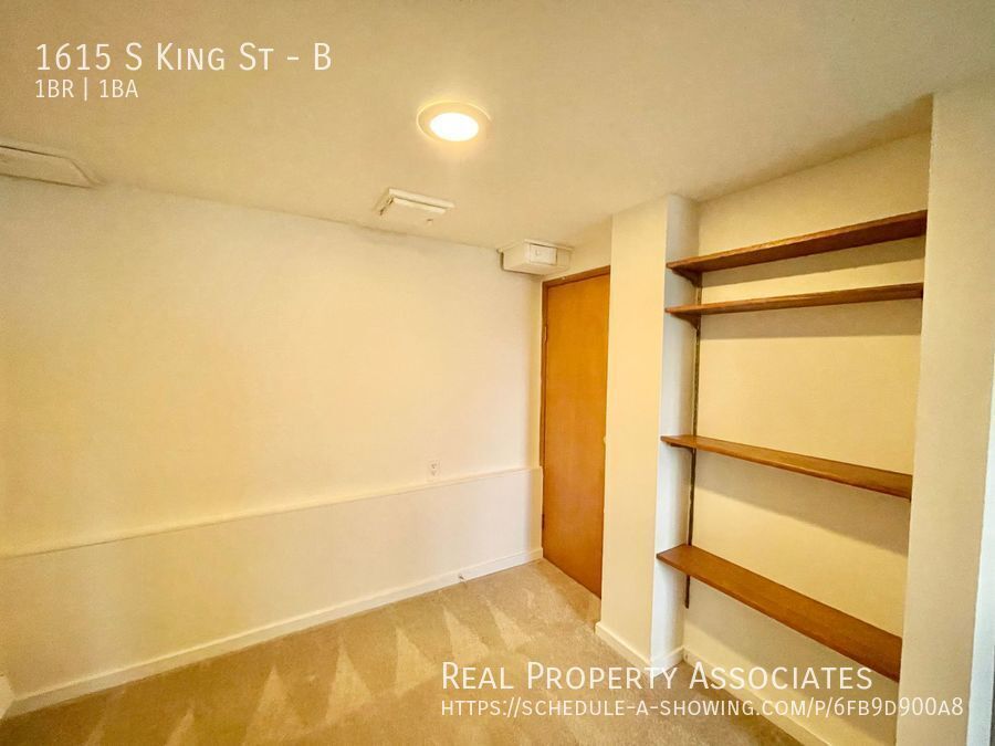 Building Photo - 1615 S King St