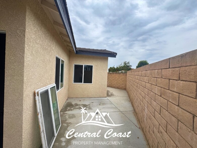 Building Photo - 0 Mammoth Dr