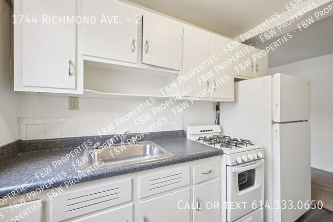 Building Photo - 1744 Richmond Ave