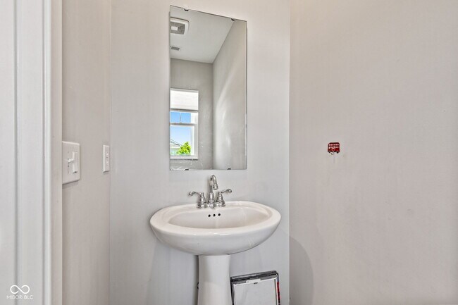 Building Photo - 269 Switchgrass Ln