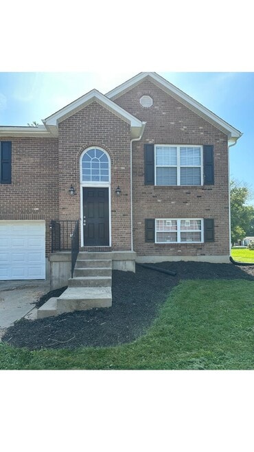 Building Photo - 6536 Oak Crest Dr