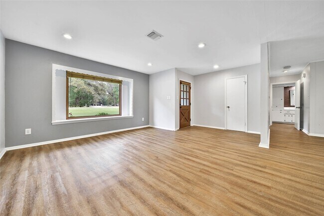 Building Photo - 1626 Hamblen Rd