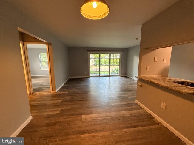 Building Photo - 4405 Waterperry Ct