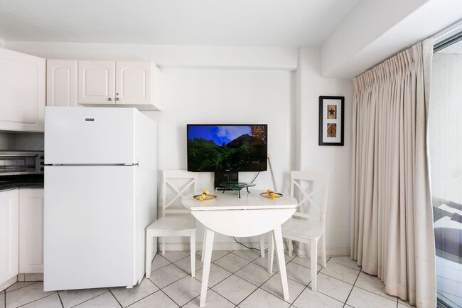 Building Photo - Work - Play - Fully Furnished 1 Bedroom wi...