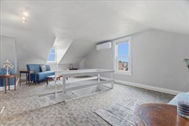 Building Photo - 420 Catoma St