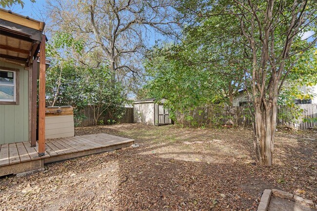 Building Photo - 6202 Hillston Dr