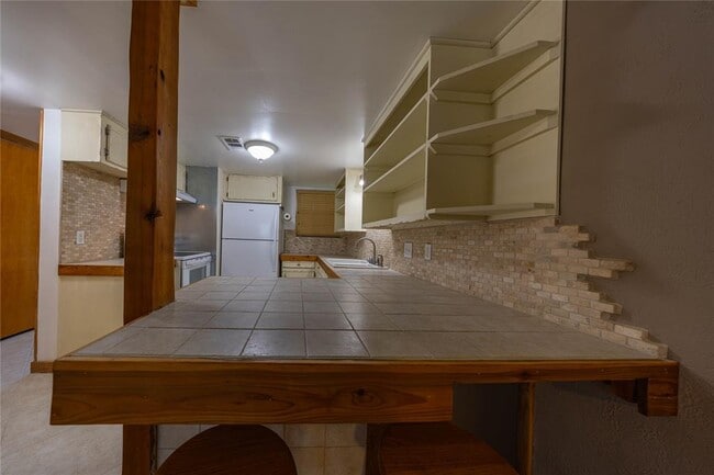 Building Photo - 22 Stonehouse Cir