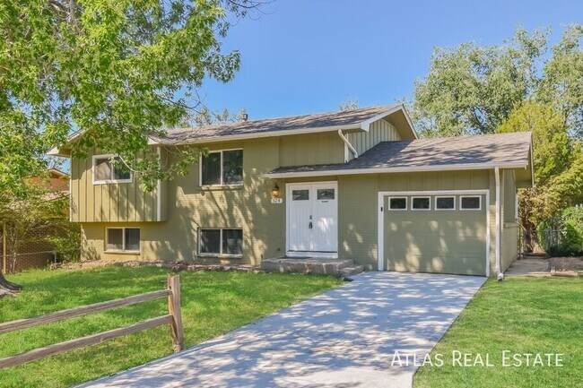 Primary Photo - 524 Rowe Ln