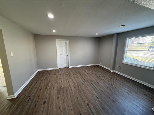 Building Photo - 430 E Parnell St