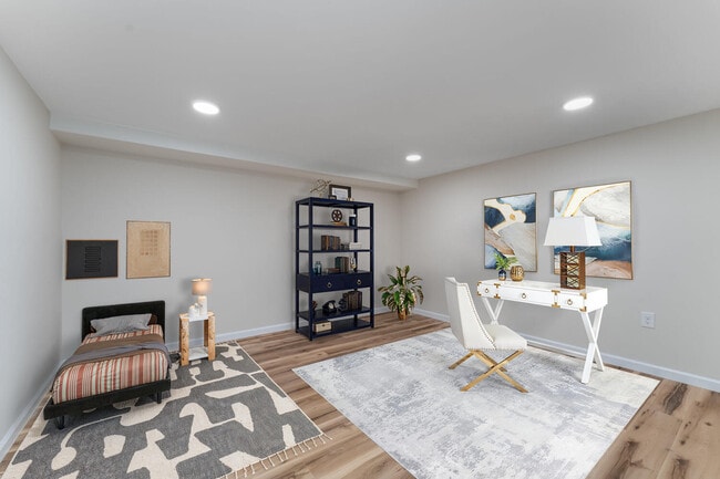 Building Photo - 4 Lingert Ave