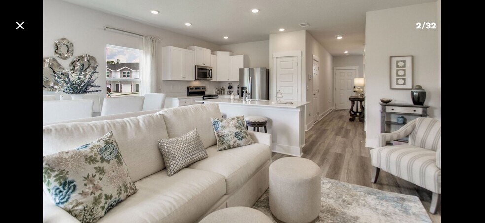 Building Photo - 4501 Pendragon Cir