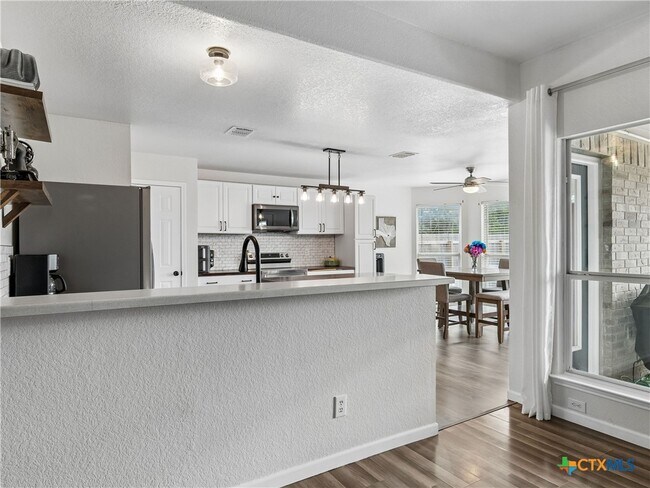 Building Photo - 2170 Jolie Ct