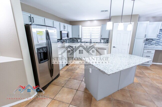 Building Photo - 10234 E Carol Ave