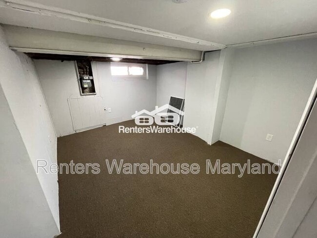 Building Photo - 2125 Cliftwood Ave