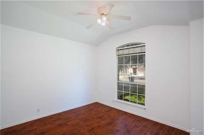 Building Photo - 34 San Rafael St