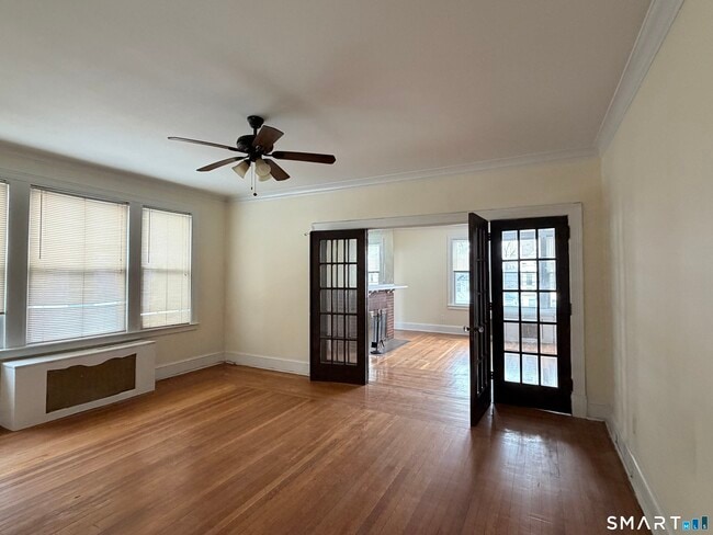 Building Photo - 41-43-43 Hebron St