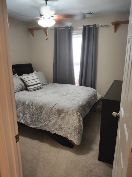 Building Photo - 2110 Hardbower Way