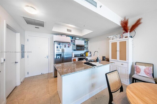 Building Photo - 888 Biscayne Blvd