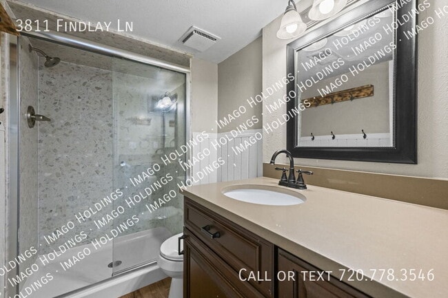 Building Photo - 3811 Findlay Ln