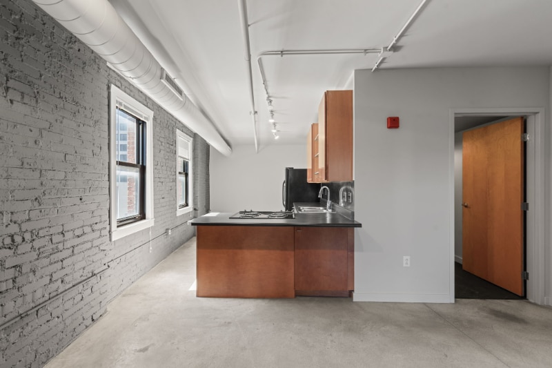 Building Photo - 1006 Olive St