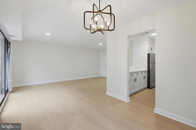 Building Photo - 125F Clubhouse Dr SW