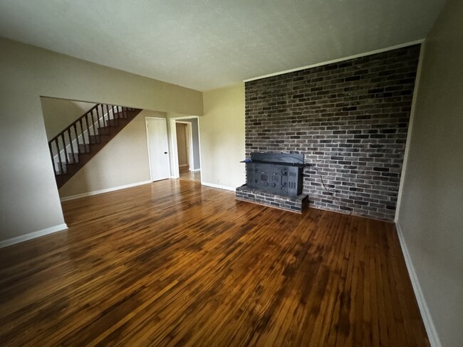 Building Photo - 1230 Martinsville Rd