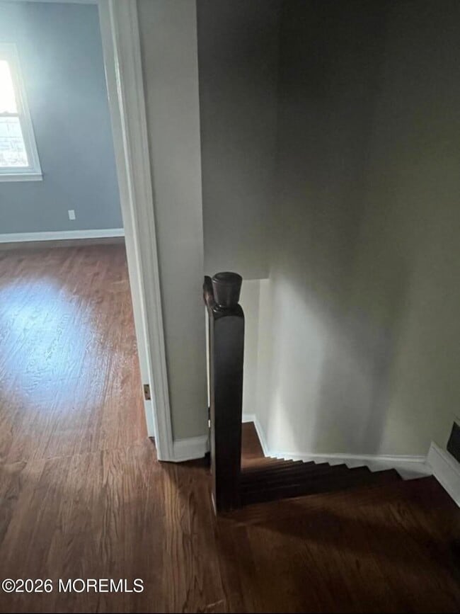 Building Photo - 539 Olive Pl