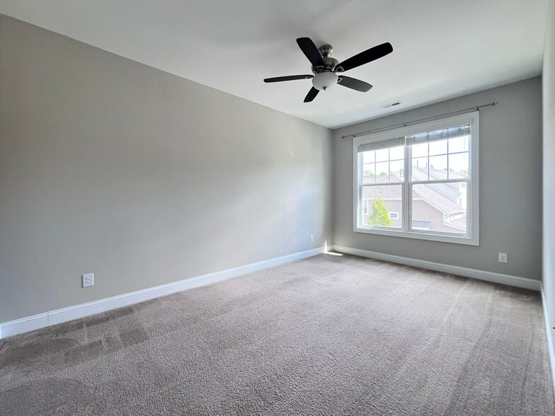 Building Photo - 156 Wildfell Trl