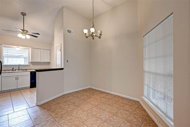 Building Photo - 17435 Glenmorris Dr
