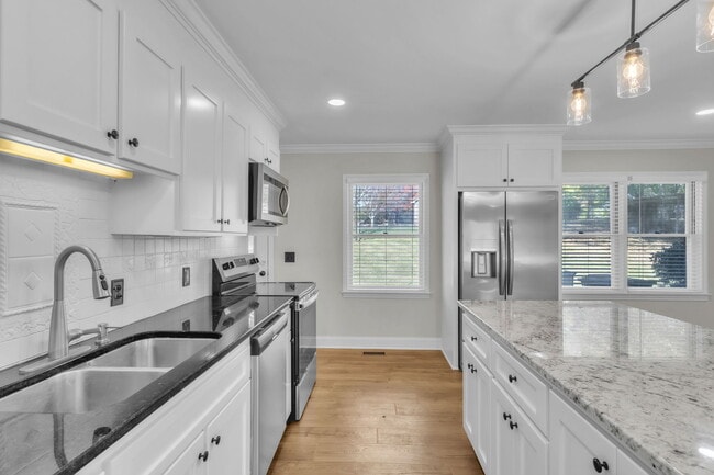 Building Photo - 118 Whitmire Rd