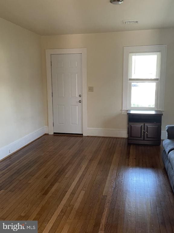 Building Photo - 6013 Rosedale Dr