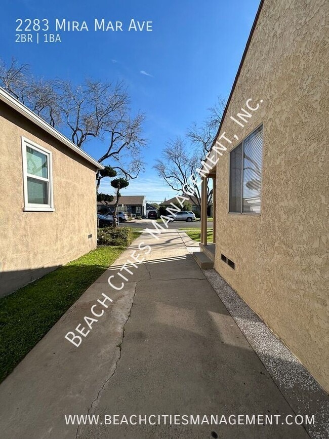 Building Photo - 2283 Mira Mar Ave