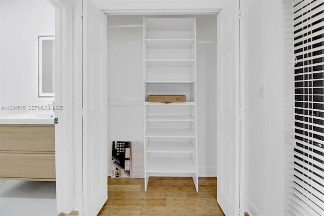 Building Photo - 3204 Bird Ave