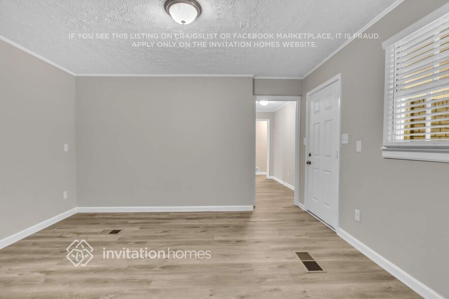 Building Photo - 3753 Briarcliff Dr