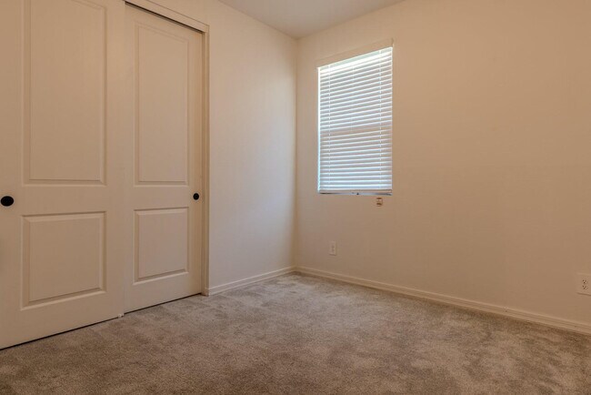 Building Photo - 11248 E Unger Ave