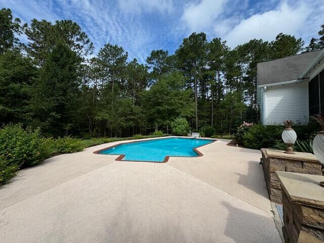 Building Photo - 263 Pine Hollow Dr