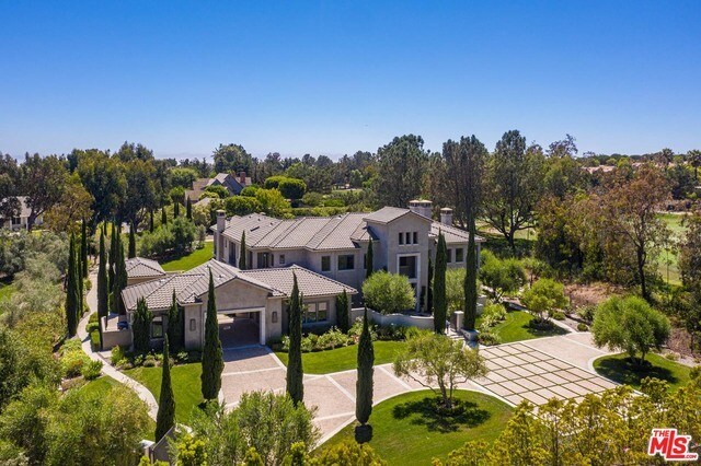 Building Photo - 1209 Via Aracena