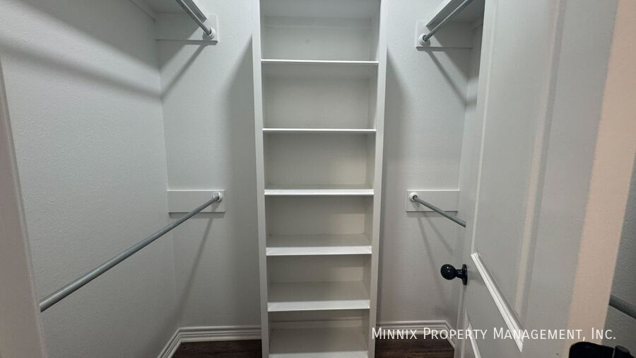 Building Photo - 5526 122nd St