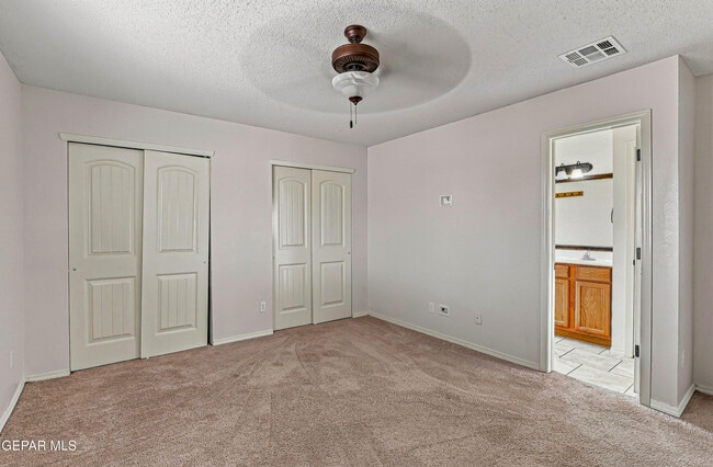 Building Photo - 11412 Flor Veronica Dr