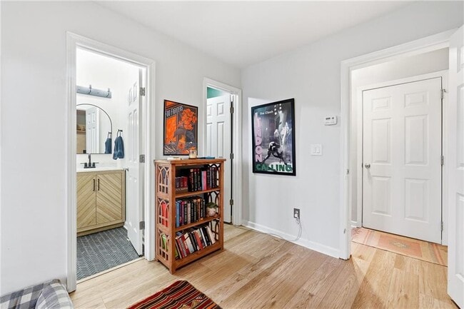 Building Photo - 1149 Liberty Pkwy NW