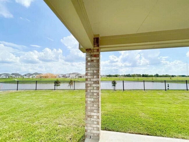 Building Photo - 4403 Silvergrass Ln