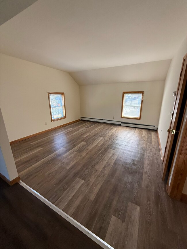 Primary Photo - 54 S Broad St