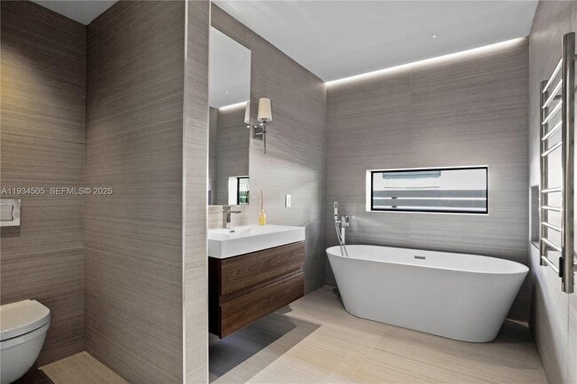 Building Photo - 1661 Daytonia Rd