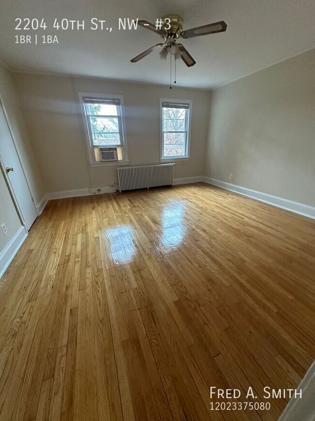 Building Photo - One-Bedroom + Enclosed Porch in Glover Park