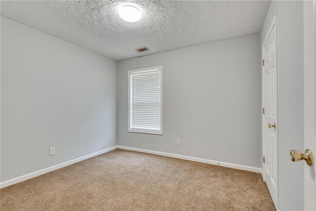 Building Photo - 3337 Baymount Way